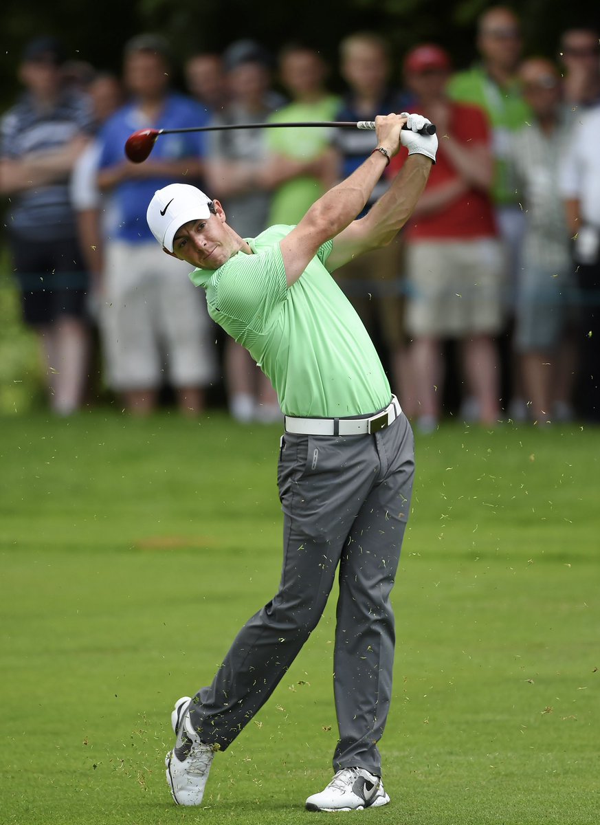 The GAA (@officialgaa) on Twitter photo A huge Comhghairdeas to <a href="/McIlroyRory/">Rory McIlroy</a> on winning the <a href="/TheMasters/">The Masters</a> 👏
Nach mbreathnaíonn an seaicéad glas go deas air!?⛳️ A huge Comhghairdeas to <a href="/McIlroyRory/">Rory McIlroy</a> on winning the <a href="/TheMasters/">The Masters</a> 👏
Nach mbreathnaíonn an seaicéad glas go deas air!?⛳️