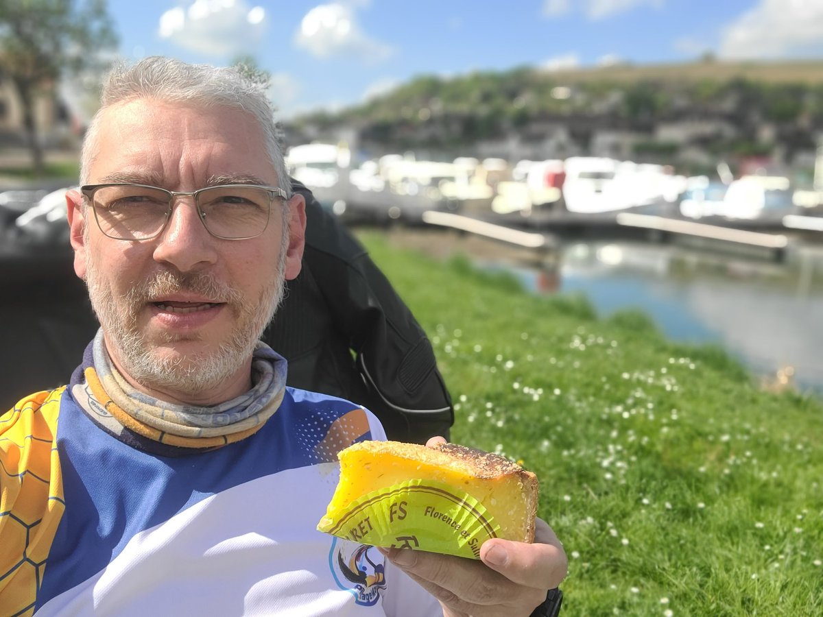 On continu le rodage.
Petite pause au bord de l'eau.
<a href="/LaurentGarnier_/">Laurent Garnier</a> tu as reconnu le lieu?