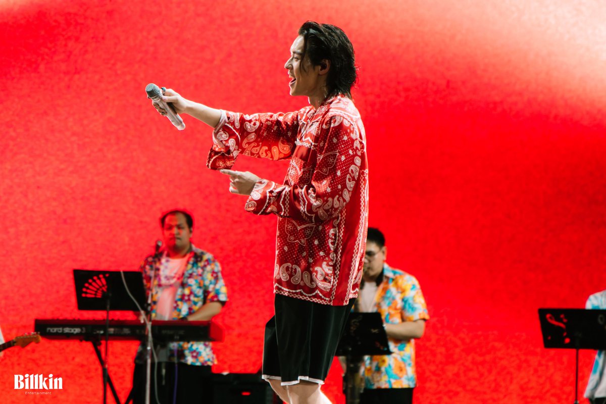 Billkin_Ent's tweet image. สงกรานต์นี้ไม่มีเหงา เพราะเราเสิร์ฟรูป #Bbillkin ในงาน X Festival กันต่อแบบไม่มีกั๊ก! 🏵💦

#XFestivalxBILLKIN
#XFestival #XFestival2025
#PPKritt #NEWCHAYAPAK