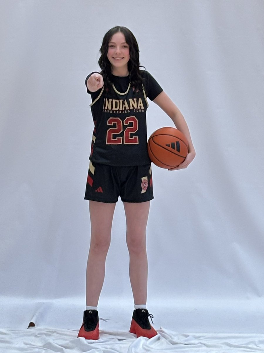 Dodi3Poynter's tweet image. #MentalEdge Thankful we can see #TheBiggerPicture ❤️🖤 Faith ✝️ Family 💞 Keep working @Helen_Poynter3 and @Emma3Poynter‼️The hard work will pay off.  Trust the process. 😘@MaddyPoynter 🫡 The beauty of 7th grade AAU 🏀 is you have 30 opportunities to get better on the court! 😇