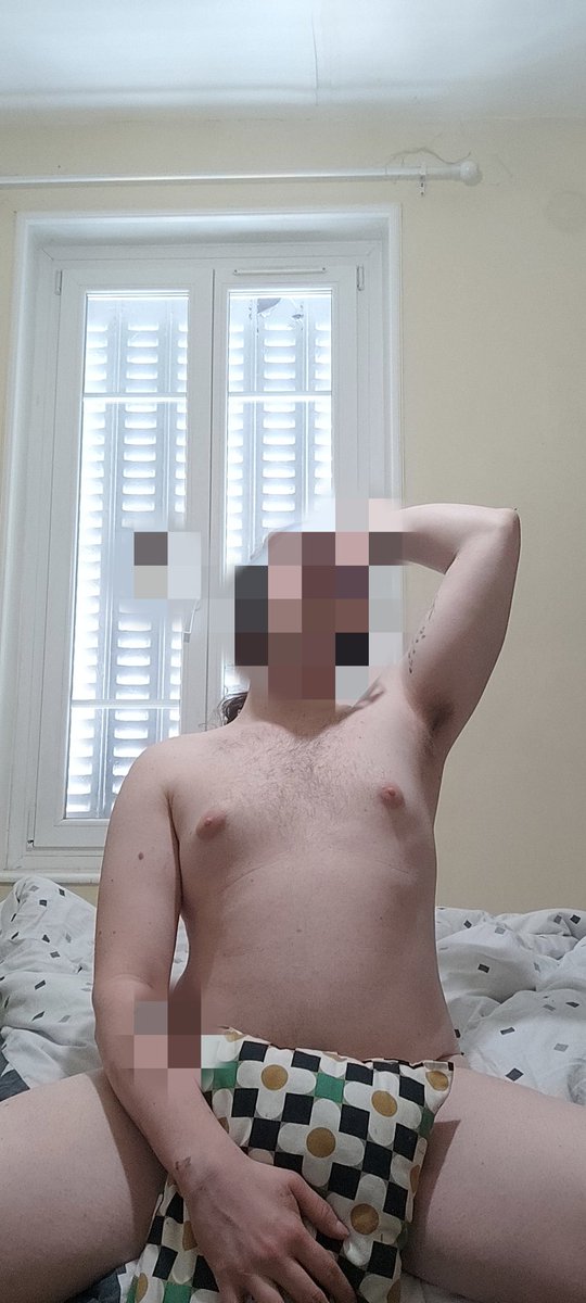 MistHorns69's tweet photo. New to #nsfwtwt 

     ✿MDNI
     ✿23 
     ✿FR/ENG
     ✿Bi/pan
     ✿Switch

     🫶 &amp; RT pour être mutus

#nsfw https://t.co/cN91sDudmW