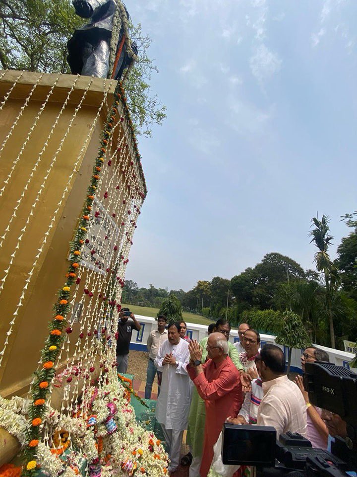 SobhandebChatt1's tweet photo. দেশের সংবিধান প্রণেতা বি আর আম্বেদকরের জন্ম বর্ষে তাঁর প্রতি শ্রদ্ধা জ্ঞাপন। 
@MamataOfficial @AITCofficial https://t.co/w0G2ZGhrj9