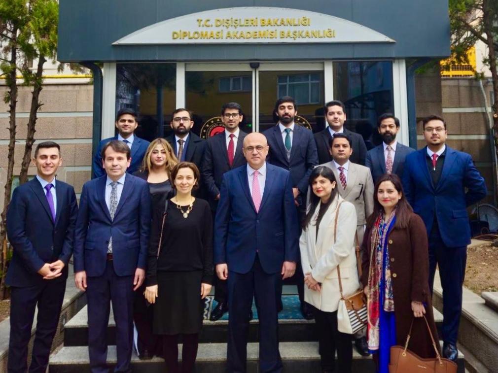 Pakistanlı Diplomatlar Mesleki Eğitim Programı’nın açılışı bugün yapılmıştır.