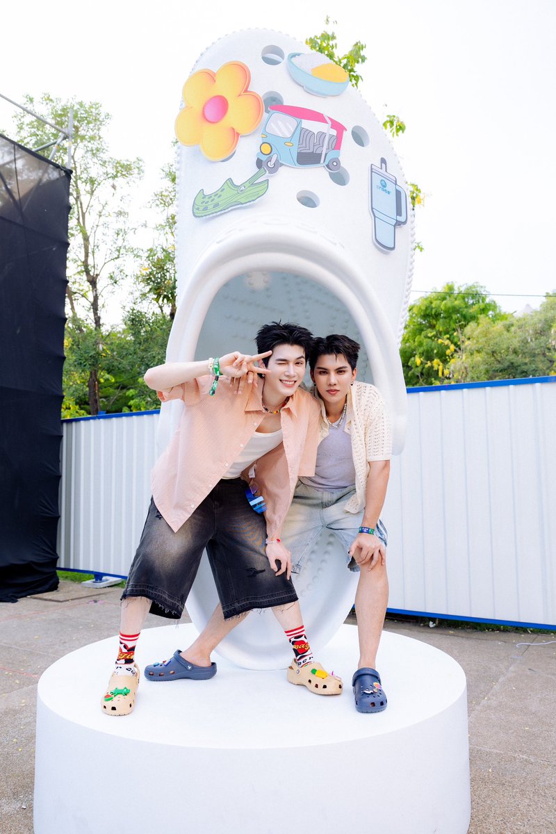 Songkran with U 💧💦

#CrocsTH #CrocsSongkran2025 #SplashWithCrocs