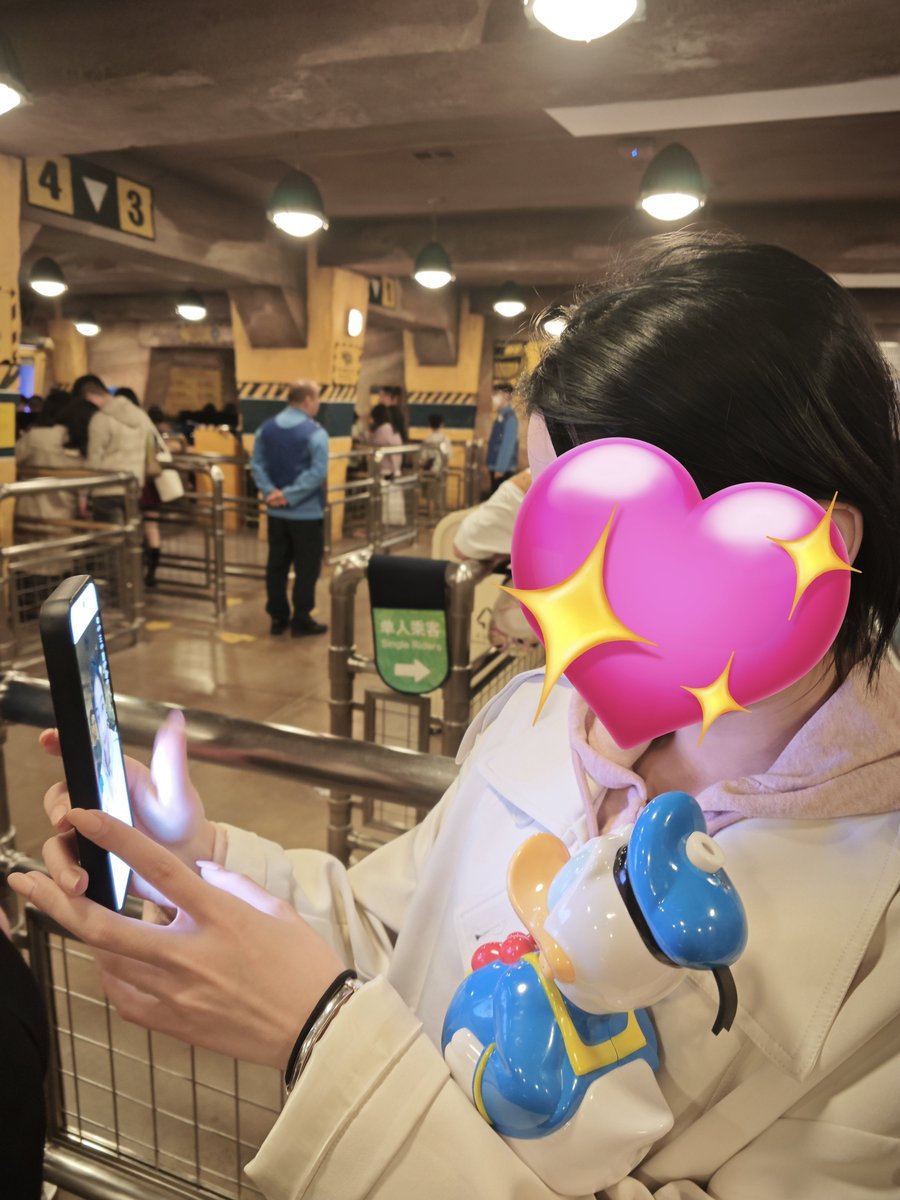 Ming15576's tweet photo. 25.04.14
迪士尼 约会ing
#绿奴视角 #红杏 #绿帽情节 #接盘 https://t.co/Iip9eEfNsw