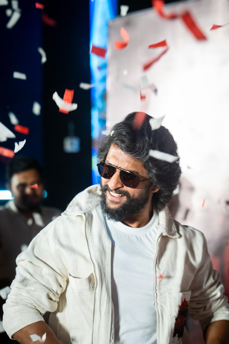 walpostercinema's tweet photo. Natural Star @NameisNani with the massive crowd at the #HIT3 Trailer launch event in Vizag🤩

#HIT3Trailer out now❤️‍🔥
▶️ https://t.co/BU8cVg4IJD

#HIT3 in cinemas worldwide on 1st MAY, 2025.

#AbkiBaarArjunSarkaar https://t.co/1sk2MHpuQq
