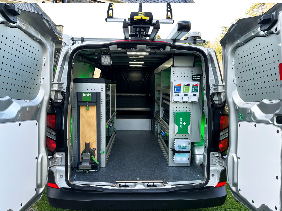 Bott_Ltd's tweet image. 👀 Sneak peek: Meet The Showstopper!
At #CVShow2025 we’ll be showcasing our Ford Custom L2 H1 Demo Vehicle - packed with cutting-edge features to elevate your fleet.
🔋 Integrated & Deployable Power
☀️ Solar Energy Capture
🎛️ Central Control Unit
💡 Lighting & Accessories
📹…