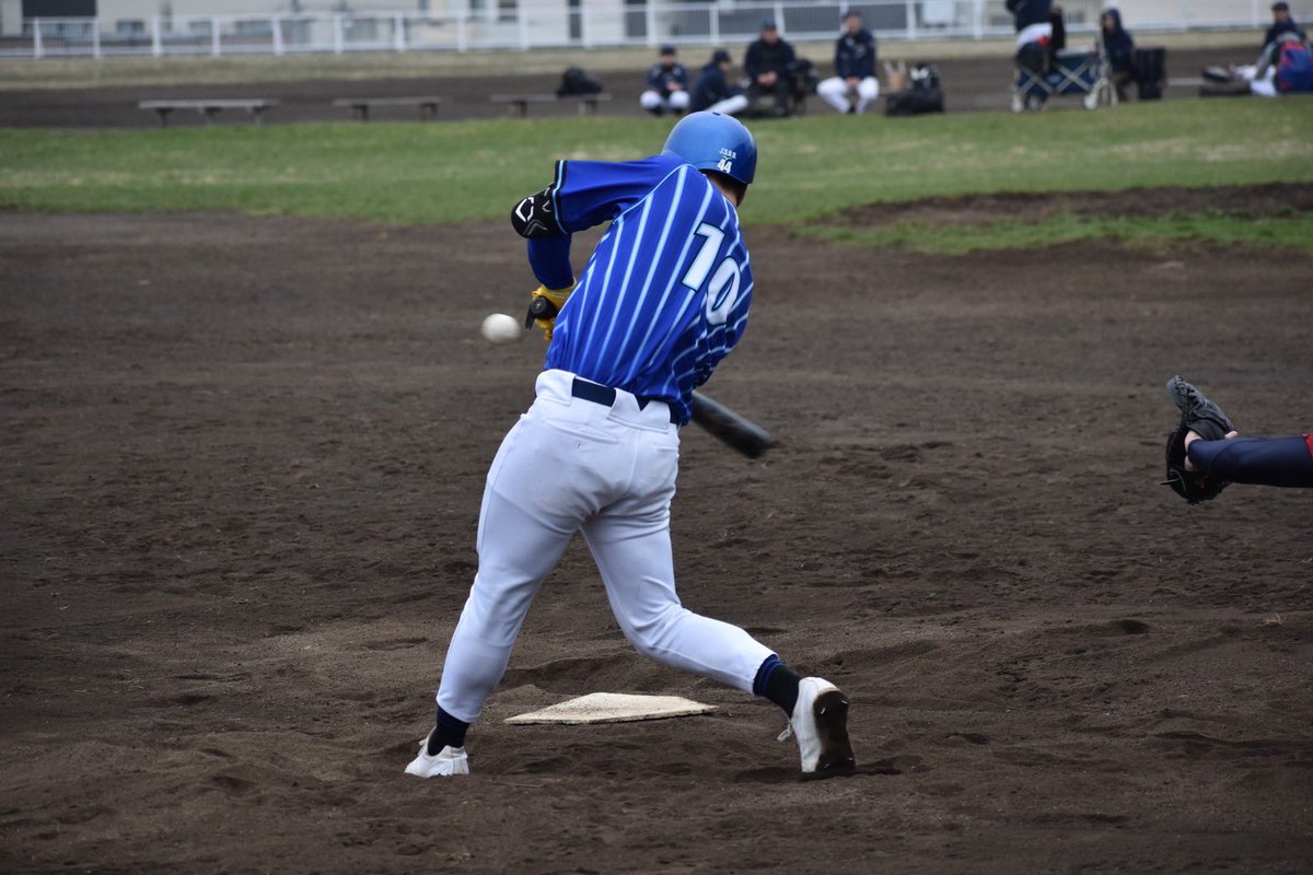 Bremens2020's tweet photo. 2025.04.13（日）
vs オーガ
2対6◯勝
毎年春先に対戦していただくオーガ様との一戦⚾️
5人の投手リレーで勝ちを収めることができました😊
エラーも0で打撃や走塁も冬の練習の結果が出た試合となりました👏
#北海道ブレーメンズ https://t.co/SiHo18ksa7