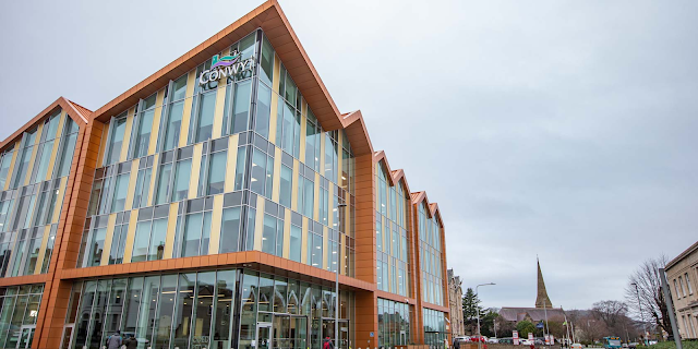 NorthWalesLife's tweet photo. Conwy Council...New “film office” could bring Netflix and HBO shows to Conwy! Any thoughts? Costs? Staffing? https://t.co/hjE7gpZdXR @NWalesSocial @NorthWalesChron @northwaleslive https://t.co/eruuRpNeK1