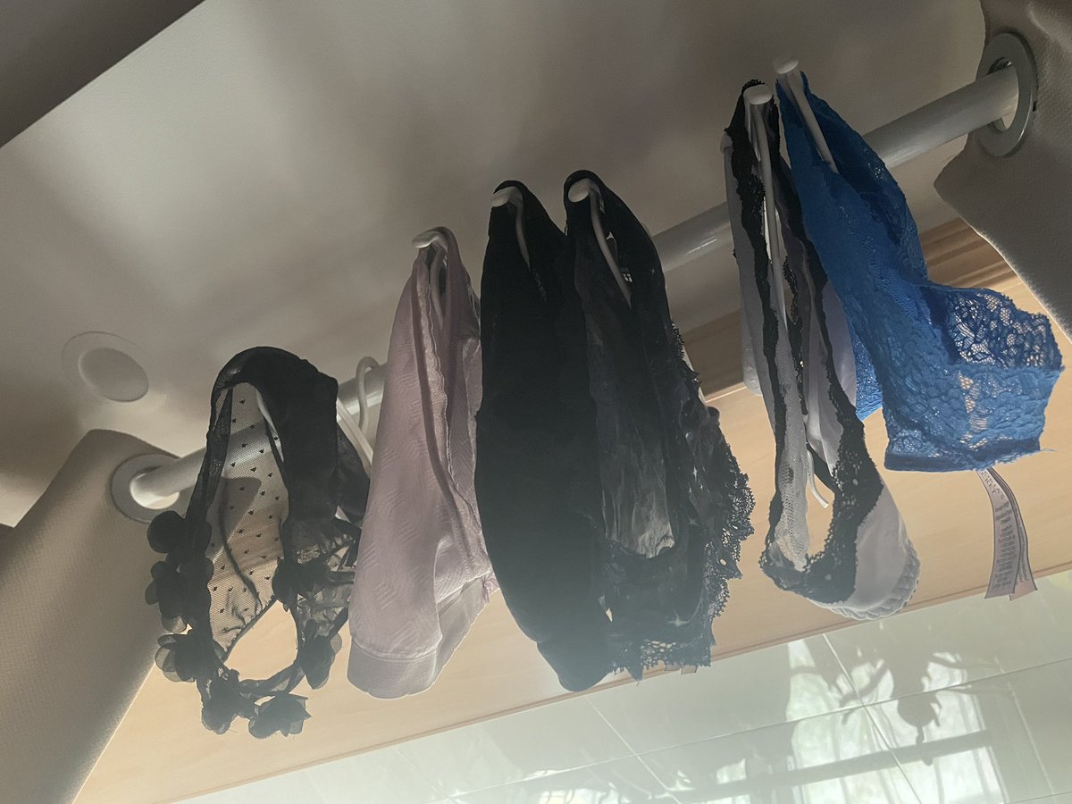 老婆抬头看着满满的小内
说：
感觉好淫荡啊！一条内裤代表跟一个男人做爱的话～
<a href="/zhang_123321/">张</a>