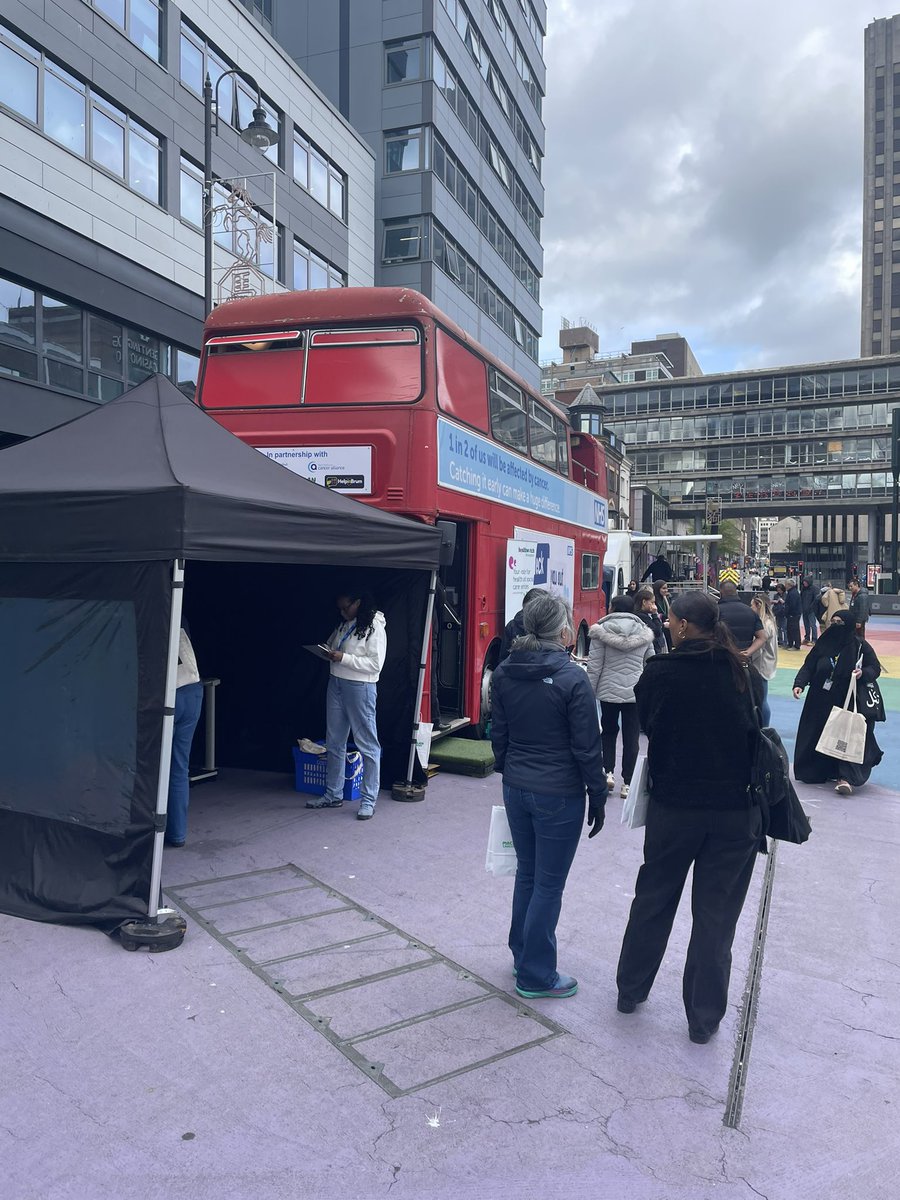 Jotolley71's tweet photo. Today the #BSol Cancer Information Bus tour has kicked off in Hurst St Birmingham-outside the Hippodrome!! Come and join us, have a free mini health check and learn more about the importance of Cancer screening!! https://t.co/c3F1I9YXOf