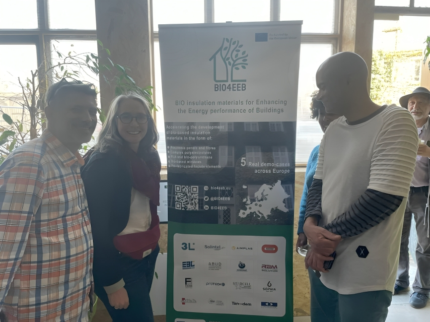 BIO4EEB (@bio4eeb) on Twitter photo 🚧 A new prototype is live in Vitry-sur-Seine! Thanks to <a href="/LinkCity/">Linkcity</a>, <a href="/MakeICI_org/">Make ICI France</a> now hosts 🇫🇷 #BIO4EEB’s demo site at renovated railway halls.
🌱 An innovative bio-based #facade is being tested, presented by Jennifer Ponte from <a href="/Bouygues_C/">Bouygues Construction</a> .
#HEUR #Sustainability #Innovation 🚧 A new prototype is live in Vitry-sur-Seine! Thanks to <a href="/LinkCity/">Linkcity</a>, <a href="/MakeICI_org/">Make ICI France</a> now hosts 🇫🇷 #BIO4EEB’s demo site at renovated railway halls.
🌱 An innovative bio-based #facade is being tested, presented by Jennifer Ponte from <a href="/Bouygues_C/">Bouygues Construction</a> .
#HEUR #Sustainability #Innovation