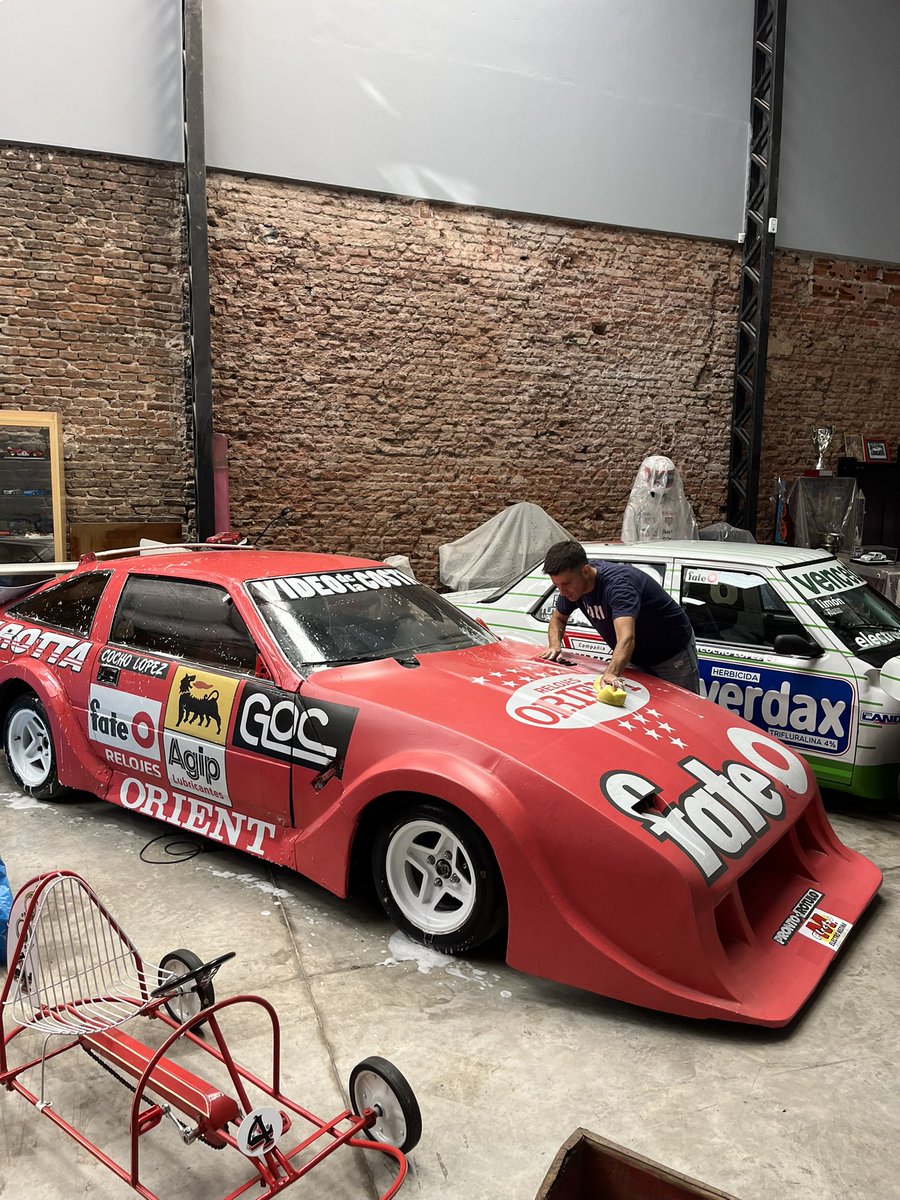 MedinaBrothersGarage (@medinabrogarage) on Twitter photo También está ella la bi campeona del Club Argentino de Pilotos 1986 - 1987 Nissan 300 ZX de <a href="/LopezCocho/">Cocho Lopez</a> También está ella la bi campeona del Club Argentino de Pilotos 1986 - 1987 Nissan 300 ZX de <a href="/LopezCocho/">Cocho Lopez</a>