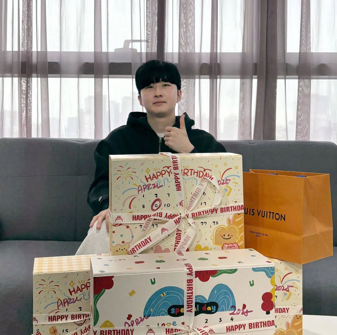 𝟙𝟟𝟠 tweet media