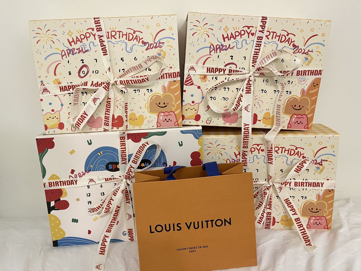 𝟙𝟟𝟠 tweet media