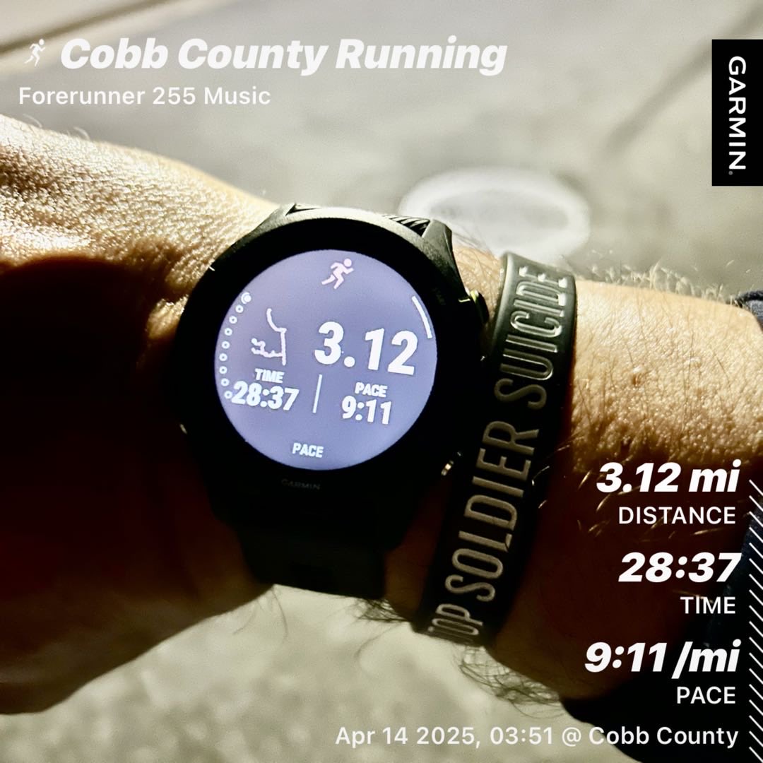 Cooperdc23's tweet photo. Happy Monday fun day Sunday. New watch, new shoes new week. #milesformike #runforbeer #beatyesterday #garmin https://t.co/LvJF8QqmC8