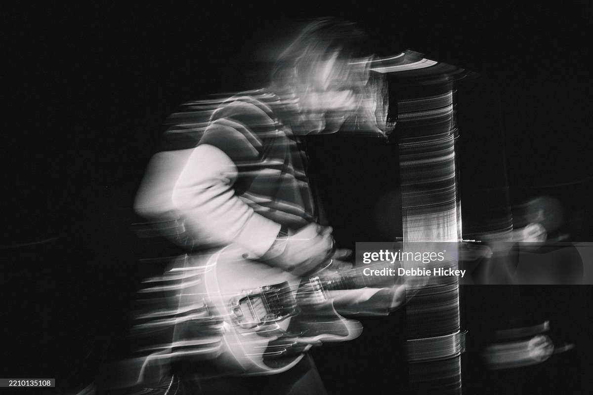 DebStudioTen's tweet image. 🖤 @finneas on night one of his ‘For cryin’ out loud’ sold out European tour in 3Olympia theatre in Dublin 🧳 

@mcd_productions @3olympiatheatre

📸 @debstudioten / @GettyImages