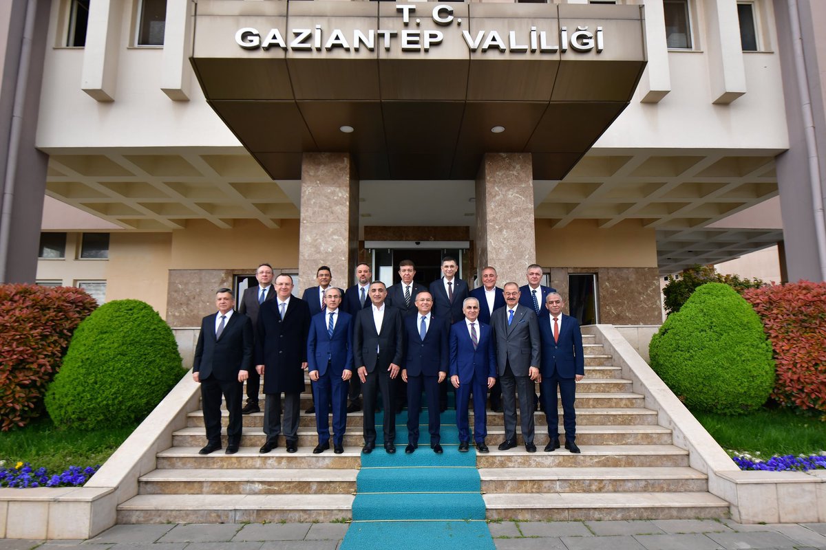 gagev_'s tweet photo. GAGEV (Gaziantep’i Geliştirme Vakfı) Mütevelli Heyet Toplantısı, Valimiz Kemal Çeber’in başkanlığında, mütevelli heyeti üyelerinin katılımlarıyla gerçekleştirildi. https://t.co/yBoDxkzDPC