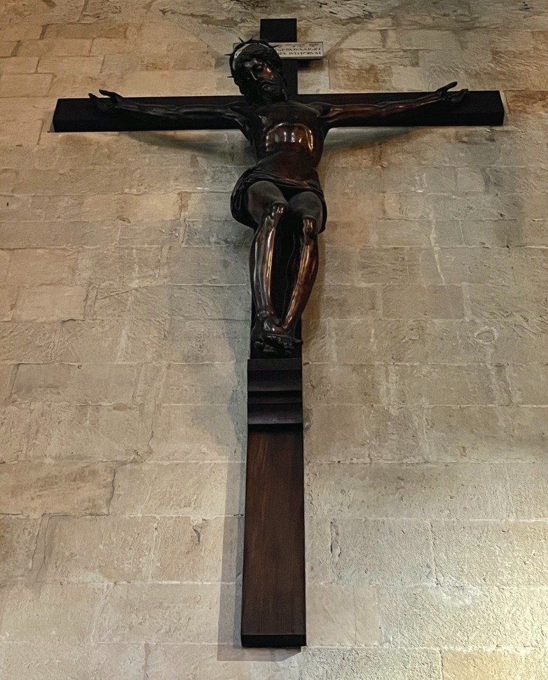 Did you know? Bach adds a few moments which aren't in the Gospel of John: the cock crowing after Peter's denial is from Luke; Peter's tears in the same scene and the veil of the temple tearing in two at the point of Jesus' death are from Matthew. bit.ly/4aPdEzc