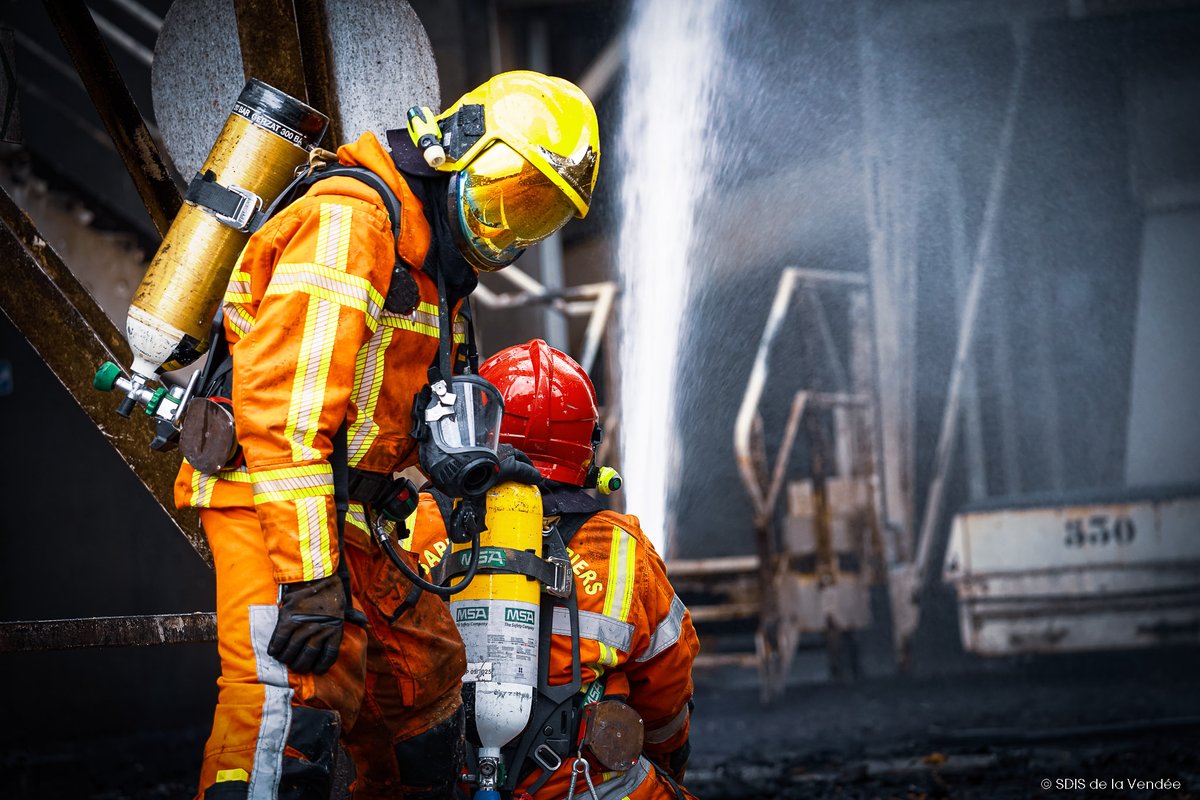 Sapeurs-pompiers de la Vendée tweet media