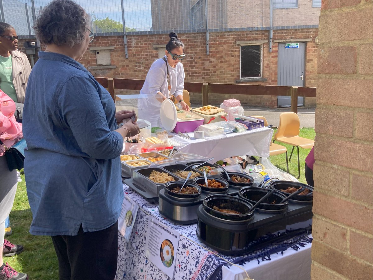 berksmusictrust's tweet photo. We’d like to say a big thank you to all the amazing stall holders and our wonderful staff volunteers who helped make Saturday's Craft &amp; Food Fair such a great day! We're already looking forward to our next fundraising event - keep an eye out for more details coming soon. 📷 https://t.co/7AaYb1QYiu