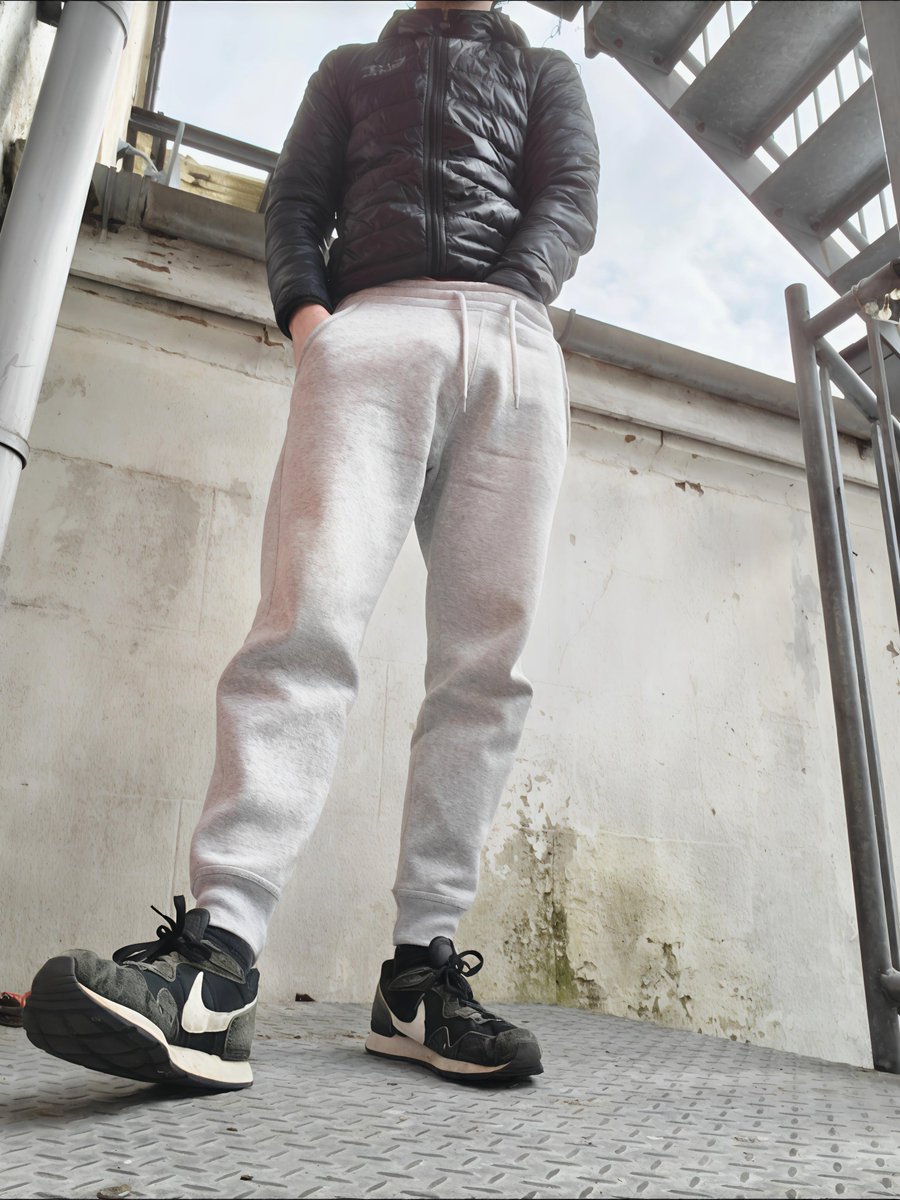 MarkDev724's tweet image. Really wanna throat fuck a little sub while getting barebacked by some straight GAA lad today. Just me?