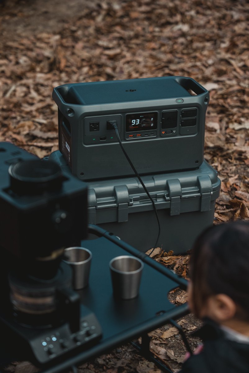 DJIGlobal's tweet image. Ready to Elevate Your Drone Experience? 🚁   

Say goodbye to downtime with our super-fast charging solution for DJI drones! ⚡🏞️📹

Created by @Sotograph  
#DJIDrones #DJIPower1000 #FastCharge #AerialCreativity