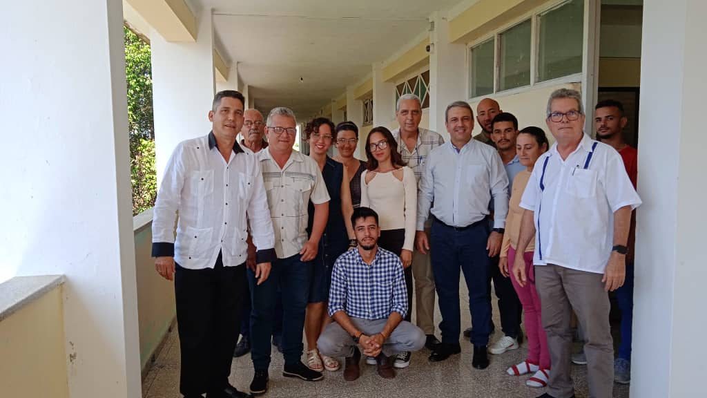 En <a href="/UCLVCU/">UCLV 🇨🇺</a> realizamos recorrido por el CIDEM, el CEQA y la Planta de Cemento. Alto nivel en la ciencia y la formación de capital humano. Encadenamiento que ofrece servicios de valor agregado a instituciones nacionales y extranjeras. #GenteQueSuma #UnidosXCuba #UniversidadCubana