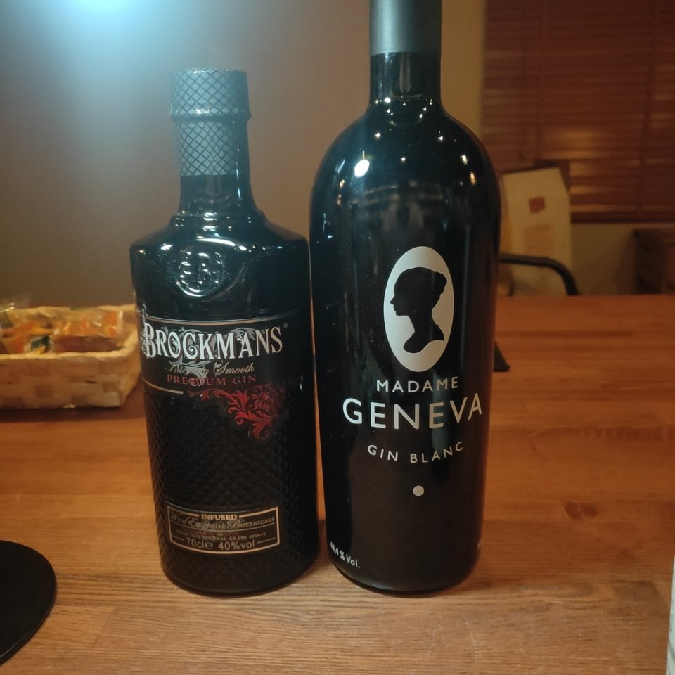 終売？ジン達 再入荷しました✨🤭 ベリージンのブロックマンズ 生姜と