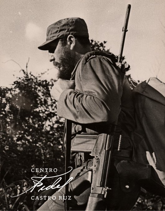 Giro5O's tweet photo. “Nuestros combatientes fueron a Girón a defender no solo la soberanía del país, no solo el suelo sagrado de la patria, sino que fueron también a defender sus ideas y su proceso claramente definido como un proceso socialista”. #FidelPorSiempre https://t.co/USqtrWIV1l