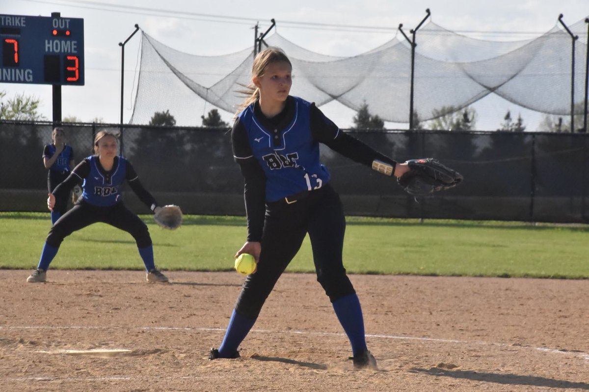 GAMEDAY‼️ Your Jaguars look to keep up the incredible momentum that they’ve been able to create from the last 2 games as we take on Maple Lake Irish in a Doubleheader with game 1 scheduled at 4:00 and game 2 at 6:00 on our Home Field. 

HUSTLE.HIT.NEVER QUIT 🥎