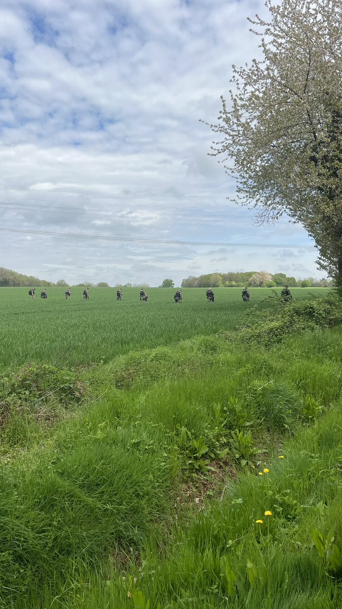 Disparition d’Agathe Hilairet : 
Ce matin 70 gendarmes mobiles sont arrivés en renfort pour les recherches. 
Ratissage en cours à Vivonne.

<a href="/BFMTV/">BFM</a>