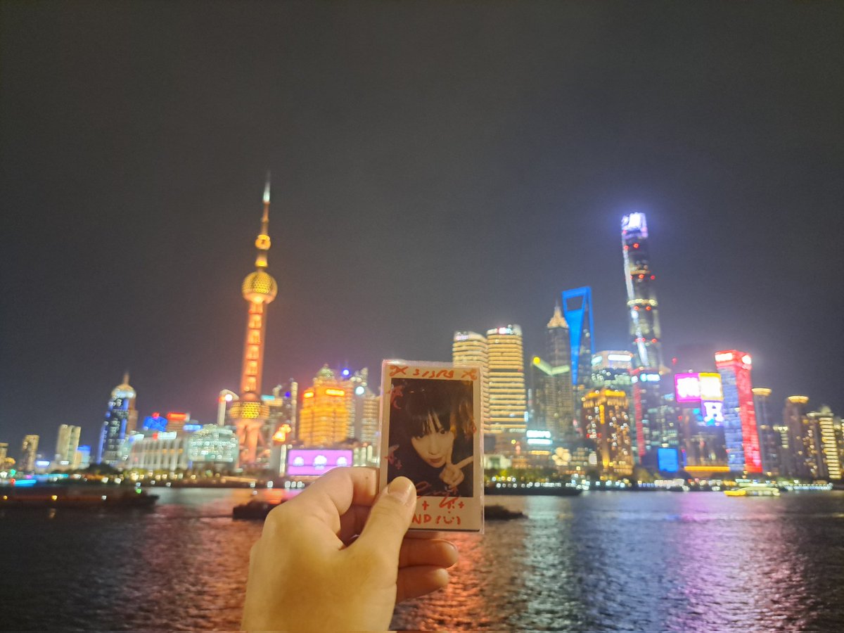 pondrinho99's tweet photo. Yuyuan Garden 🏡
The Bund 🚢🌙
Sanrio cafe Shangahi ☕️
Starbucks Reserve Roastery☕️ https://t.co/QJusHBUdB7