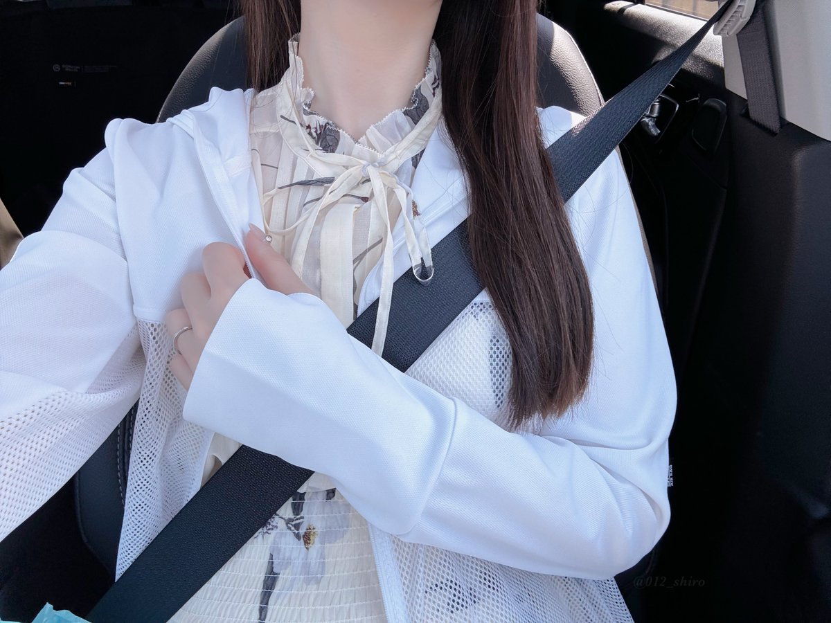 おすすめUVカットパーカーはこれ、田中みな実さん・さっしーも愛用し