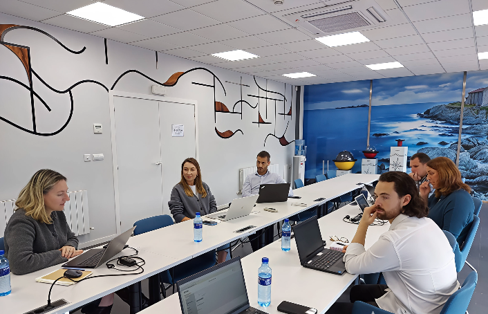 #BizkaiaDenontzat  

Hoy estamos en 𝐙𝐮𝐧𝐢𝐛𝐚𝐥, trabajando en la definición de un diagnóstico personalizado de #digitalización para la empresa

Con esta jornada ponemos punto final a la 4ª edición del programa #EgokINN

#estrategia #tecnología #datos #canales #ServicioBeaz