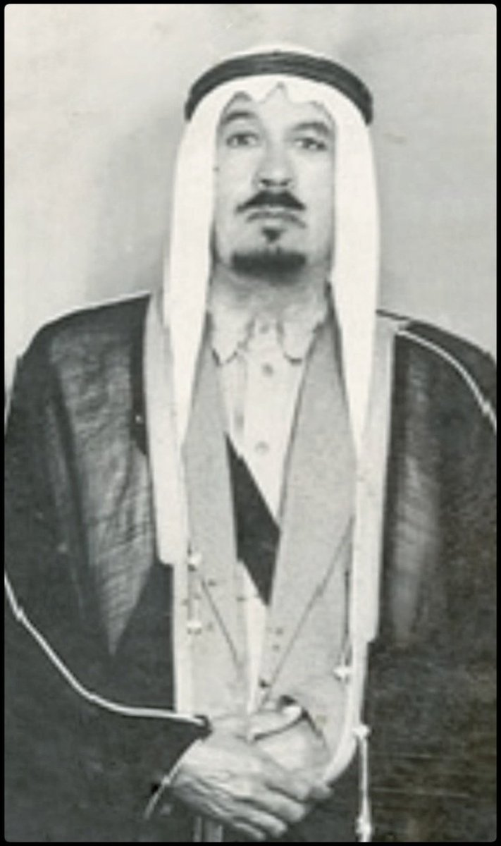 العم الفاضل ناصر بن دوخي رحمه الله تولى الكثير من المناصب الهامة وتولى أمارة أكثر من منطقة
وعرف الجد والإجتهاد في العمل
(لاتنسوه من دعواتكم)