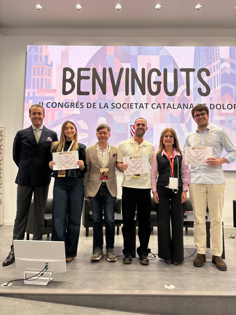 AnestesiaSantPau (@anestsantpau) on Twitter photo Els nostres residents Anna Hostalot, Gaizka Gutiérrez i Francisco Redondo amb els seus pósters al 2n Congrés de la <a href="/SocCatDolor/">Soc Catalana Dolor</a> . El Francisco Redondo i l’Àlex Arjona amb les seves comunicacions orals es van fer amb el Premi Aliaga! Felicitats a tot@s! #Dolor Els nostres residents Anna Hostalot, Gaizka Gutiérrez i Francisco Redondo amb els seus pósters al 2n Congrés de la <a href="/SocCatDolor/">Soc Catalana Dolor</a> . El Francisco Redondo i l’Àlex Arjona amb les seves comunicacions orals es van fer amb el Premi Aliaga! Felicitats a tot@s! #Dolor