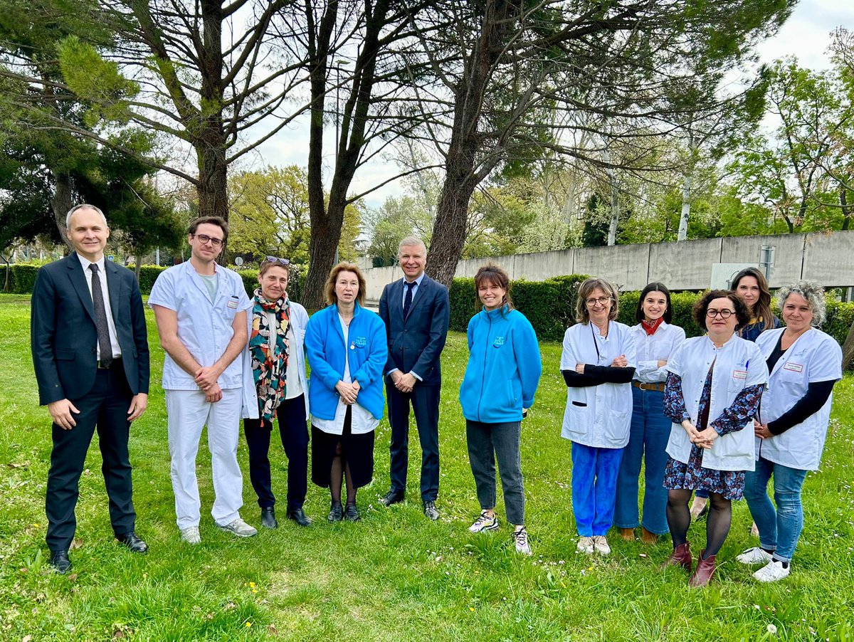 Au Centre Hospitalier d’Avignon avec l’équipe lauréate « H’ment fiers ! » : une équipe mobile de consultation vaccinale pour les patients immunodéprimés et leur entourage 🏥 <a href="/ARSPaca/">ARS Paca</a> <a href="/Sante_Gouv/">Ministère de la Santé et de l'Accès aux soins</a> <a href="/Avignon/">Avignon</a>