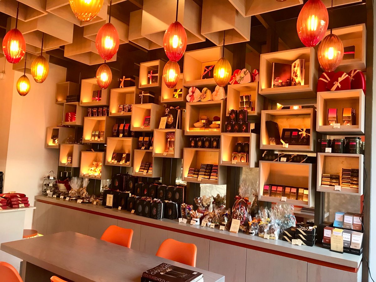 Easter is coming. 🐣  Grab your eggs at our Soho, ⁦<a href="/Harrods/">Harrods</a>⁩ or Metropolitan Hotel boutiques.😀👍🍫🧡