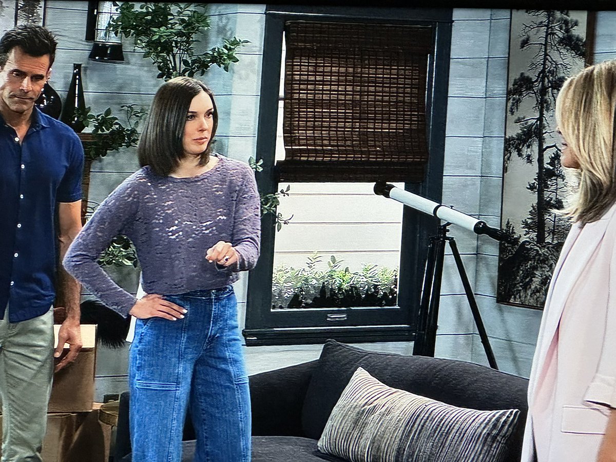 DVJohnsen's tweet image. “I’m in love with Drew” 
Well then take off LILA’s RING!!!!! 

#GH #willow #lila #carly #drew