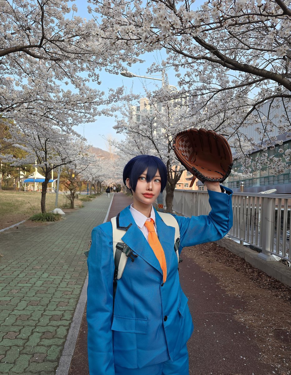 현생이슈로 한동안 트위터를 꽤 안해서🥲 뒤늦게 올리는 개인촬영 인증🫠
심지어 이날 야구복 포함 두개나 함^^
w.예현