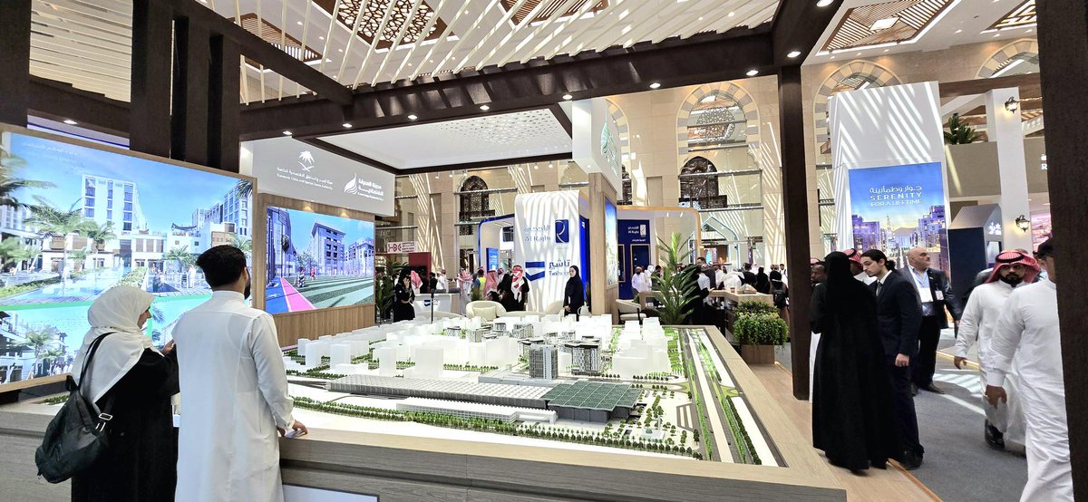 MadinahKEC's tweet photo. #Economic_Knowledge_City is fully prepared to welcome you at its booth A07 to explore a smoother and more comfortable experience during your spiritual journey.
📍 Location: King Salman International Convention Center, #Medina
🗓 Dates: 14th-16th of Shawwal 1446
@UmrahForum https://t.co/yOA41BamjI