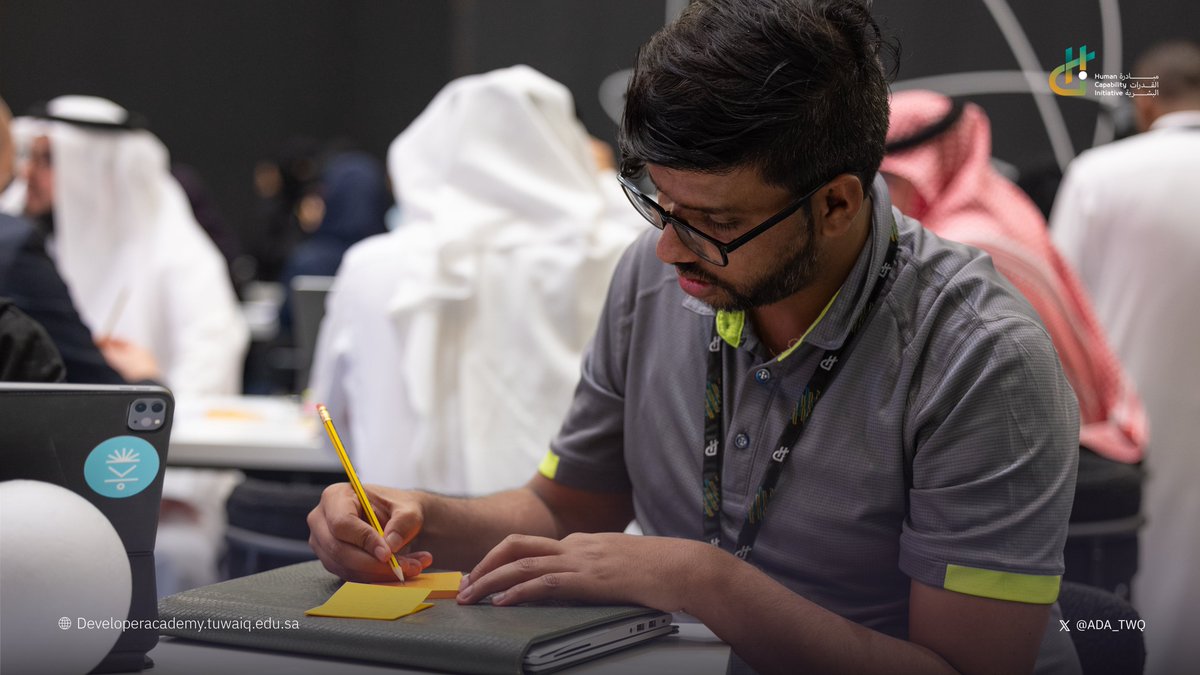 جانب من مشاركة "في الشيبان" في جلسة معرفية تناولت التفكير الإبداعي وتطوير الأفكار، ضمن مشاركة #أكاديمية_مطوّري_آبل في #مبادرة_القدرات_البشرية⁩ كشريك معرفة.