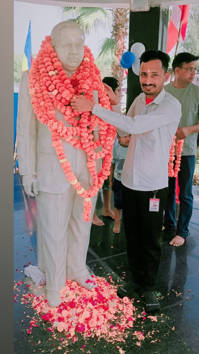 Duniyadirectnew's tweet image. परम पूज्य बाबा साहेब की 134वीं जयंती पर सभी देशवासियों को हार्दिक शुभकामनाएं एवं बधाई।
💐🙏💐 #Ghaziabad #muradnagar