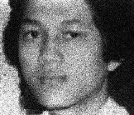 ProjectGunitaPH's tweet photo. Itim ang kulay ng bansa mula 1972 hanggang 1986.

Itim din ang kulay ng mukha ni Archimedes Trajano nang siya ay dinukot at pinatay noong Aug. 31, 1977, matapos niyang tanungin si Imee Marcos kung dapat pa rin siya maging chairperson ng Kabataang Barangay.

#DefendHistoricalTruth https://t.co/DpnP3eY8lN