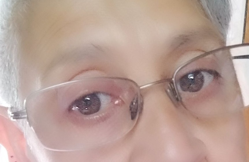 Buen día !!! 
A ver ..??  Hoy los miro como se portan ...🤔
Pasen lindo..
#LunesDeOjos 🤓