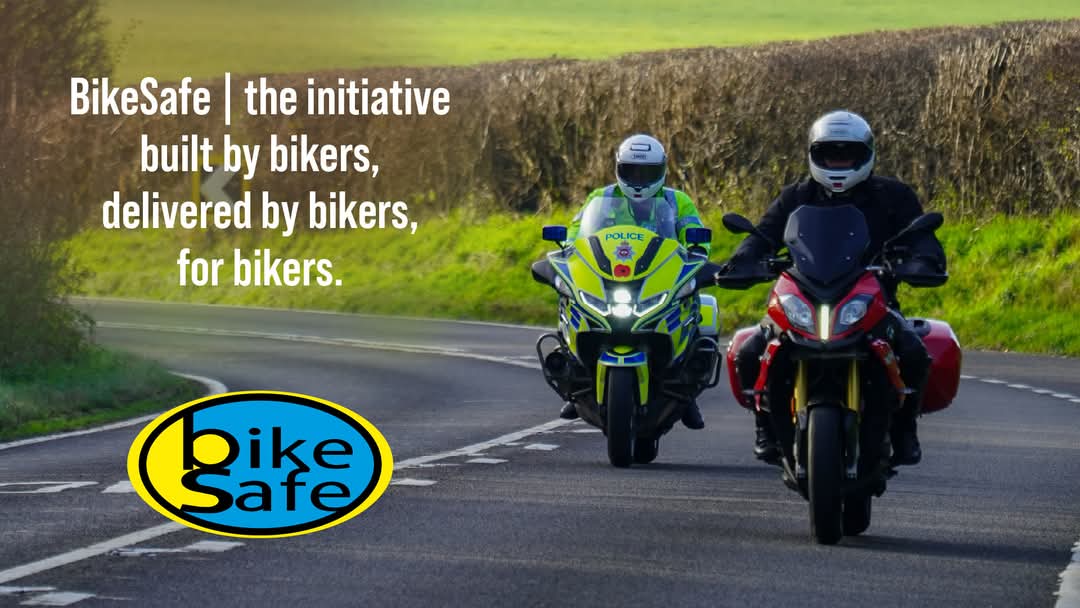 DerbysRPUBikers's tweet image. This coming bank holiday weekend is looking good for our award winning @BikeSafeUK workshops.
A couple of slots are still available on Friday 18th, Sat 19th &amp;amp; Sunday 20th if you fancy a day with us...
Improve your riding skills. 
All full licence holders welcome.
#opsbikes
