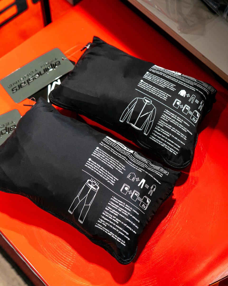 BridgeExeter's tweet image. Rain on the way? This week’s #BridgeMustHave is the Alpinestars AMT Storm Gear – packable, waterproof, breathable, and ready when you are. Zip jacket + pant = one-piece rain suit 🌧️

Shop now: bit.ly/3Elm0Tm

#Alpinestars #AlpinestarsAMT #AlpinestarsDrystar