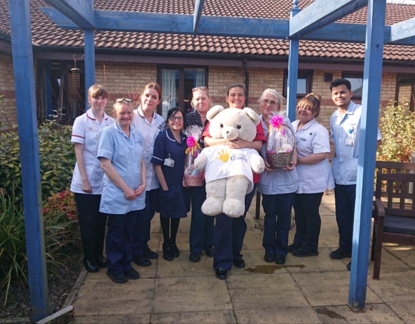 Stockport NHS Charity (@snhscharity) on Twitter photo On Tuesday 15th April <a href="/WardBluebell/">Bluebell ward</a> <a href="/StockportNHS/">Stockport NHS FT</a> are holding an Easter Fair
🌸 Stalls
🌸 Raffle
🌸 Easter Egg Hunt
Great Moor Singers will be attending to add their wonderful uplifting voices 🎶
2pm - 4pm
All welcome
Bluebell Ward, The Meadows, Owens Farm Drive, SK2 5EA On Tuesday 15th April <a href="/WardBluebell/">Bluebell ward</a> <a href="/StockportNHS/">Stockport NHS FT</a> are holding an Easter Fair
🌸 Stalls
🌸 Raffle
🌸 Easter Egg Hunt
Great Moor Singers will be attending to add their wonderful uplifting voices 🎶
2pm - 4pm
All welcome
Bluebell Ward, The Meadows, Owens Farm Drive, SK2 5EA