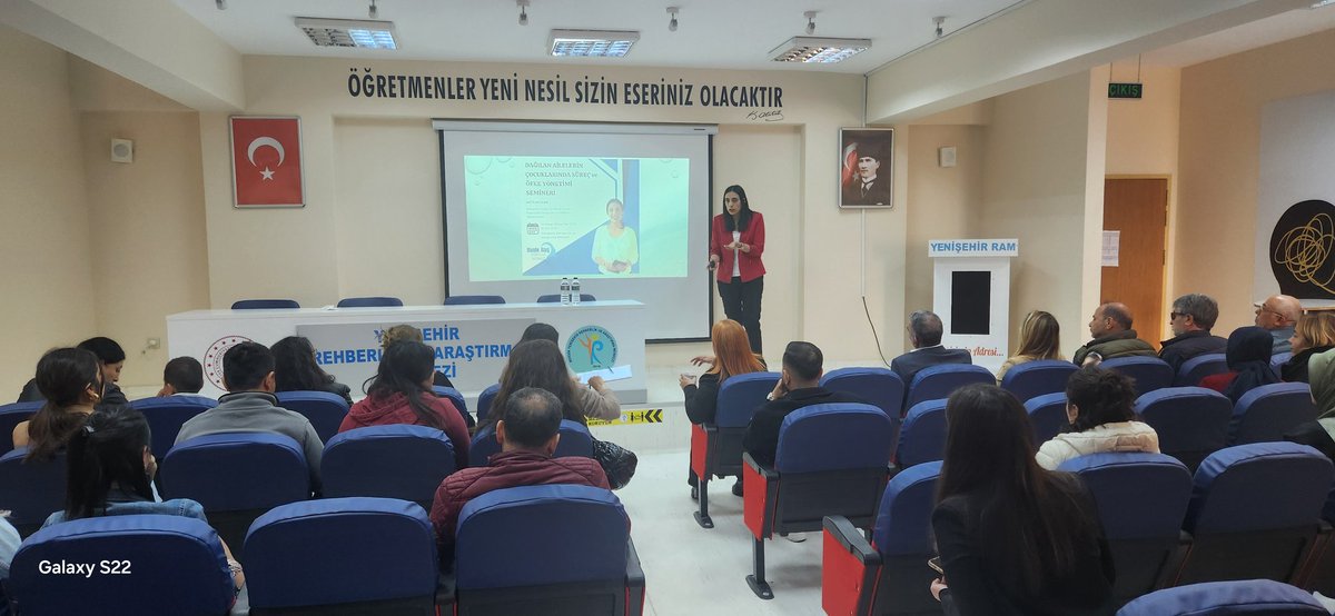 14.04.2025 tarihinde İlçemiz Okulöncesi ve İlkokullarda  görev yapan Rehber/Psikolojik Danışmanlara yönelik Parçalanmış Ailelerin Çocuklarında Duygu Kontrolü konulu etkinliğimiz Psikolog Hande ATAĞ tarafından gerçekleştirildi. <a href="/fazilet_durmus/">Fazilet Öğretmen 🇹🇷</a> <a href="/hasantpl01/">HASAN TOPAL</a> <a href="/MebOrgm/">Özel Eğitim ve Rehberlik Hiz. Genel Müdürlüğü</a> <a href="/necmidinc/">M.Necmeddin Dinç</a>